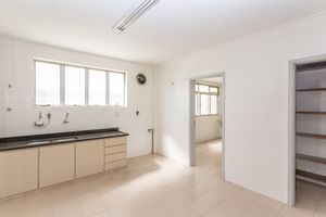 Image 37 - 869776