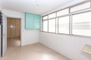 Image 43 - 869776