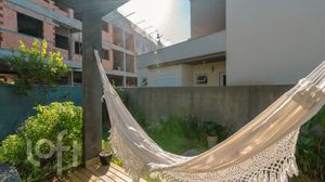 Image 13 - 869780