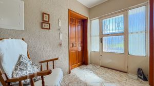 Image 8 - 869799