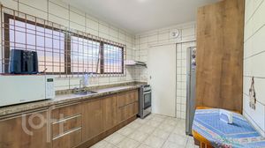 Image 10 - 869799