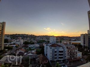 Image 15 - 869800