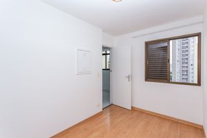 Image 9 - 869839