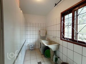 Image 12 - 869843