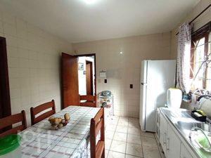 Image 9 - 869843