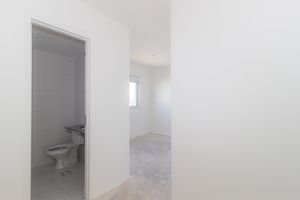 Image 21 - 869852