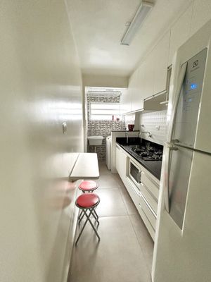 Image 10 - 869867