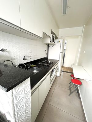 Image 9 - 869867