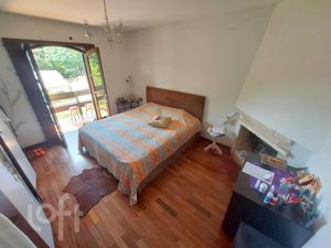 Image 35 - 869886