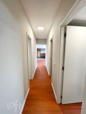 Image 18 - 869891