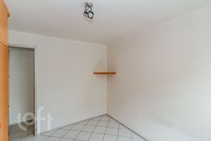 Image 11 - 869900
