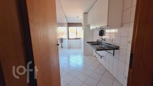 Image 11 - 869901