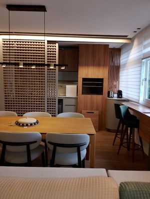 Image 19 - 869907