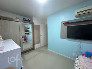 Image 7 - 869909