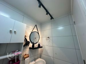 Image 4 - 869909