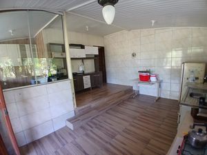 Image 11 - 869910