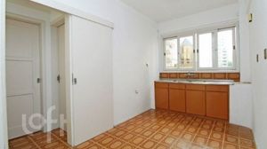 Image 6 - 869916