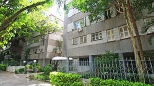 Image 19 - 869916