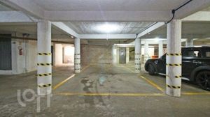 Image 18 - 869916