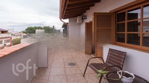 Image 17 - 869917