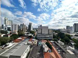 Image 10 - 869921