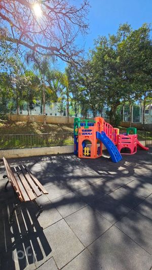 Image 3 - 869922