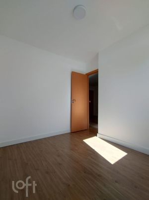 Image 19 - 869922