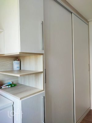 Image 10 - 869923