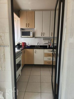 Image 9 - 869932