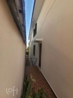 Image 13 - 869943
