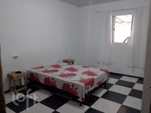 Image 4 - 869947
