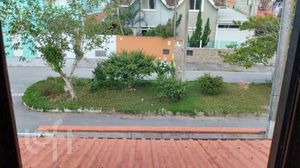 Image 10 - 869948
