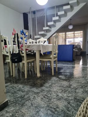 Image 10 - 869973