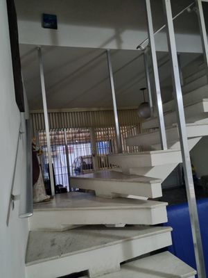 Image 21 - 869973