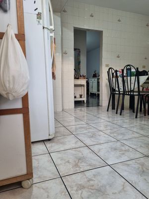 Image 17 - 869973