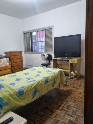 Image 22 - 869973