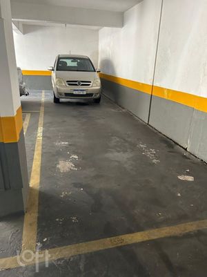 Image 19 - 869976