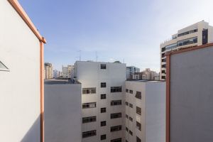 Image 42 - 869983