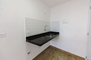 Image 18 - 869989