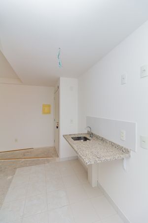 Image 19 - 869999