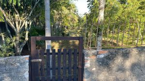 Image 1 - 870001