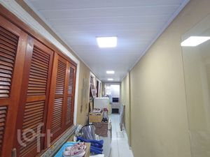 Image 21 - 870005