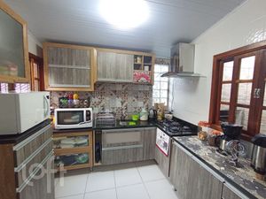 Image 6 - 870005