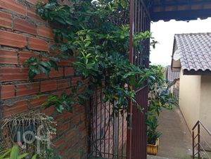 Image 28 - 870005