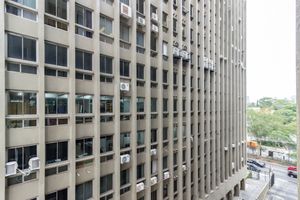 Image 4 - 870008