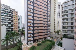Image 6 - 870008