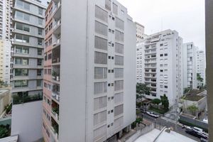 Image 7 - 870008
