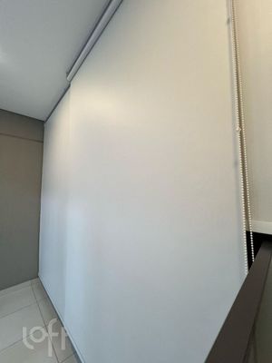Image 22 - 870029