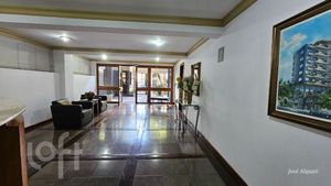 Image 8 - 870031