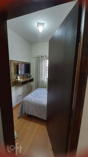 Image 21 - 870034